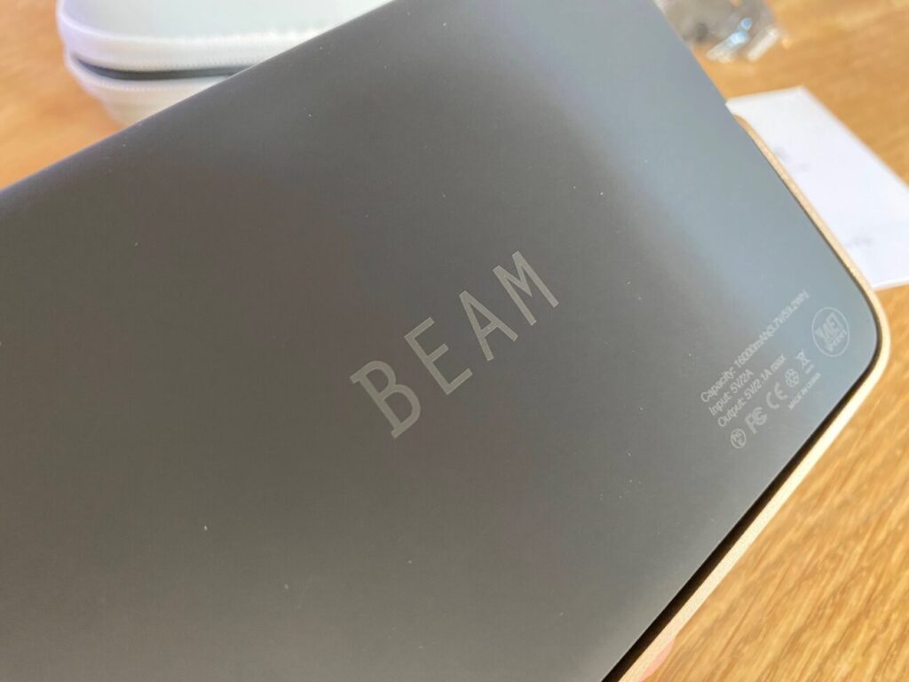 ヤエイワーカーズのLEDランタン「BEAM」