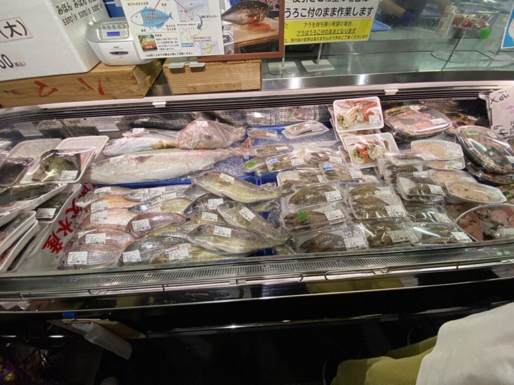 色んな魚介類がありました