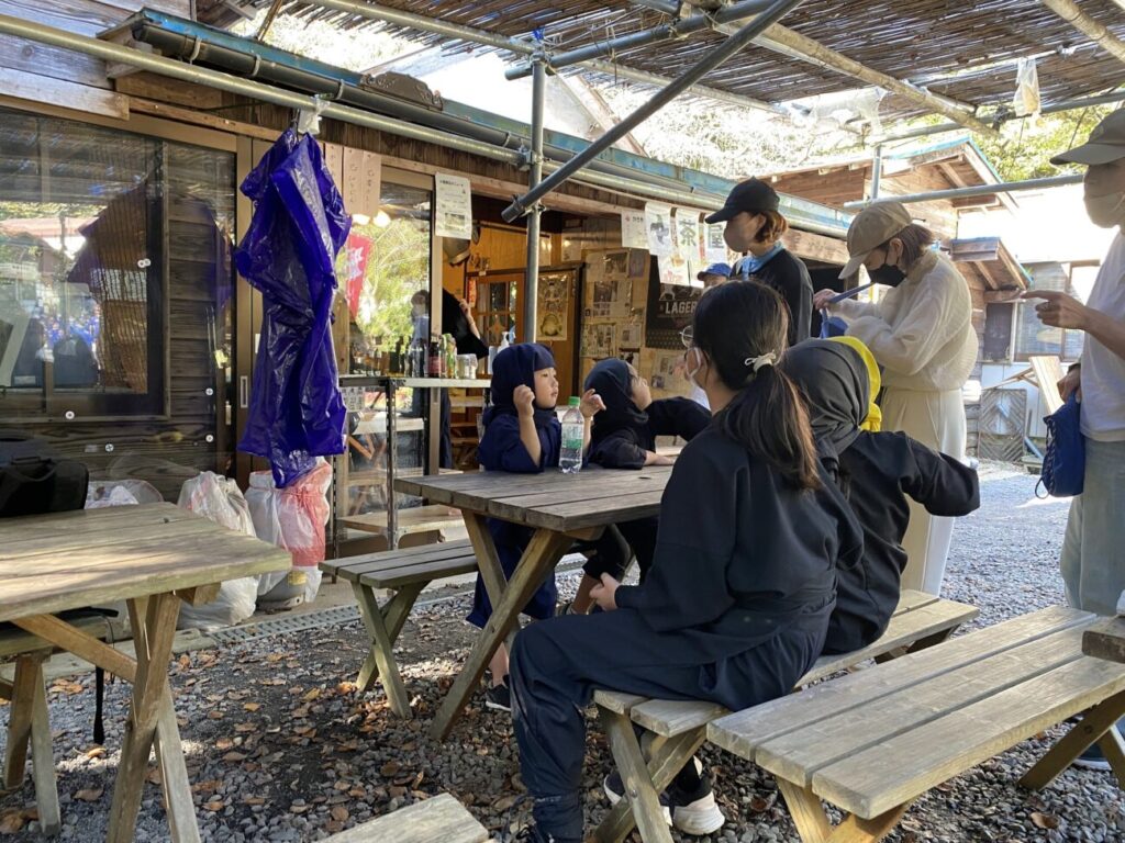 忍術村の食堂で