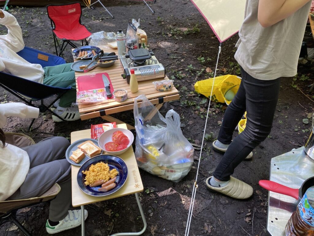 キャンプ食器の素材